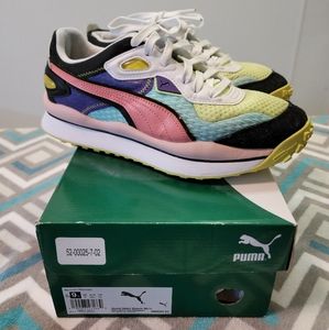 Woman's Sneakers & Athletic Shoes PUMA Street Rider Bizerk Sz9